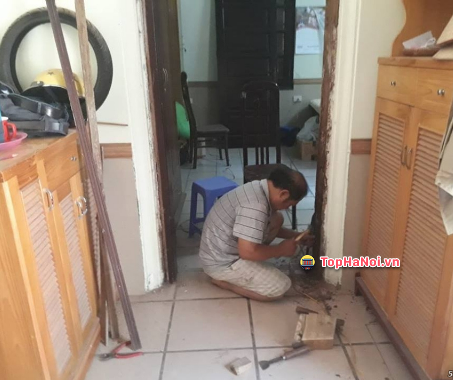 Thợ sửa chữa Phương Đông – sửa chữa gồ gỗ tại Hà Nội uy tín